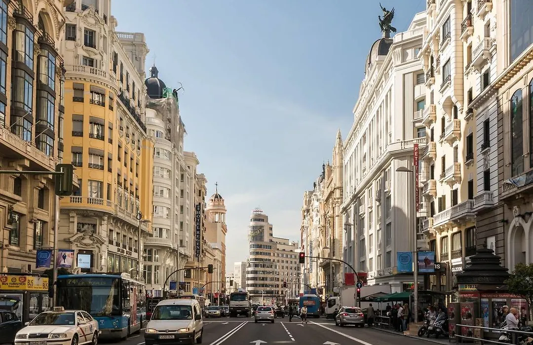 M&F Gran Via 3 Hab-1
